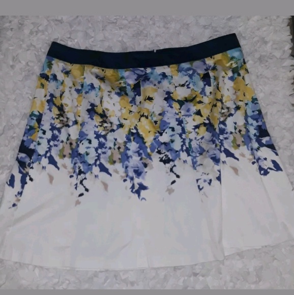 Lane Bryant Dresses & Skirts - Lane Bryant floral skirt